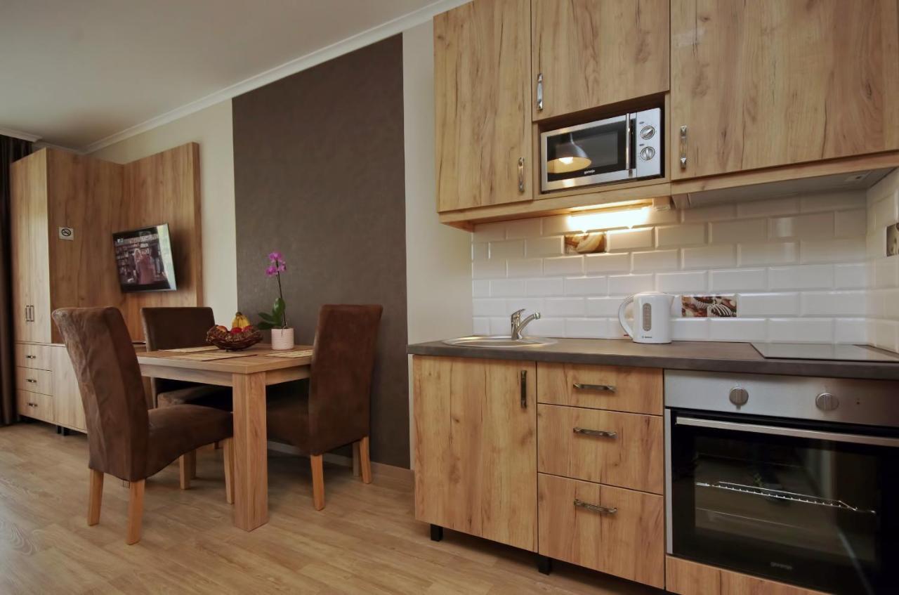 Almasy Apartmanhaz Дьюла Экстерьер фото