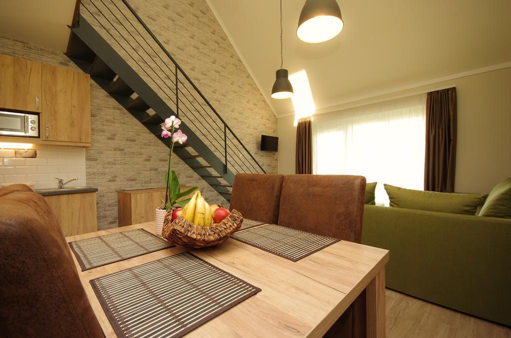 Almasy Apartmanhaz Дьюла Экстерьер фото