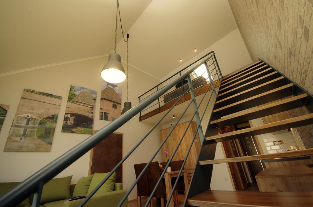 Almasy Apartmanhaz Дьюла Экстерьер фото